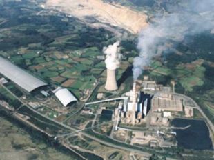 Vista aérea da térmica de Meirama