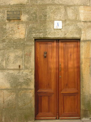 Entrada da casa de Rafael Dieste, en Rianxo