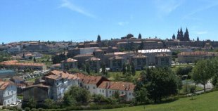 Parte dunha panorámica de Compostela / Flickr: Estribiyo