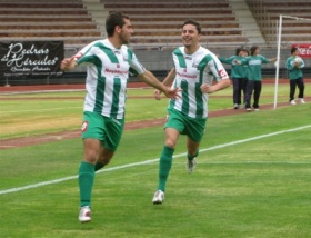 Despois do gol de Marcos Suárez, do Cidade de Santiago, ante o Almansa